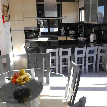 Villa Private With Pool And Near