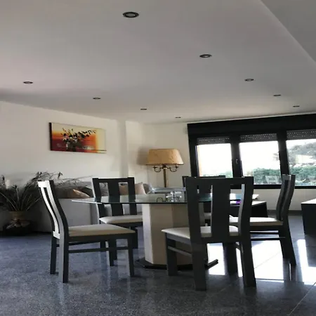 Villa Private With Pool And Near *